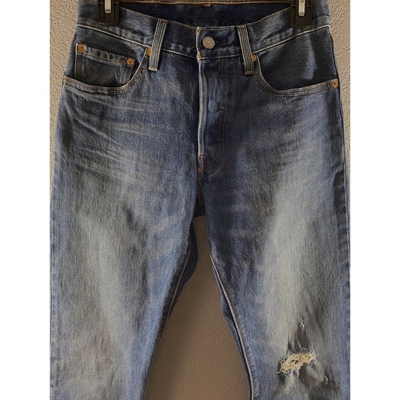 Levi’s 501 Straight Leg Raw Hem Wear & Tear Jeans - Picture 7 of 16